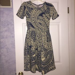 XS LulaRoe Amelia Dress